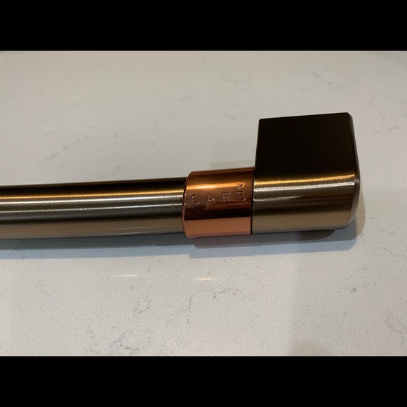 GE Café refrigerator handle kit brushed bronze - Picture 2 of 4